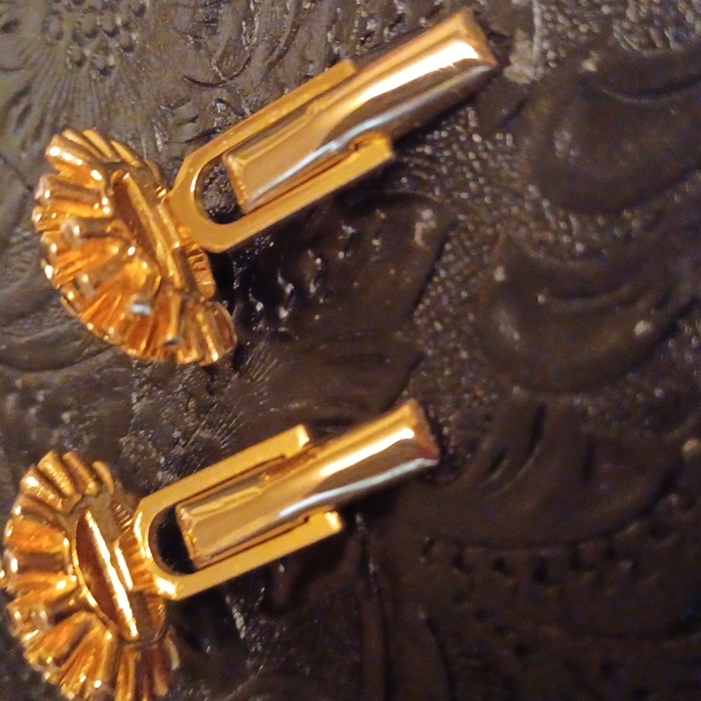 Cufflinks - Picture 2 of 2